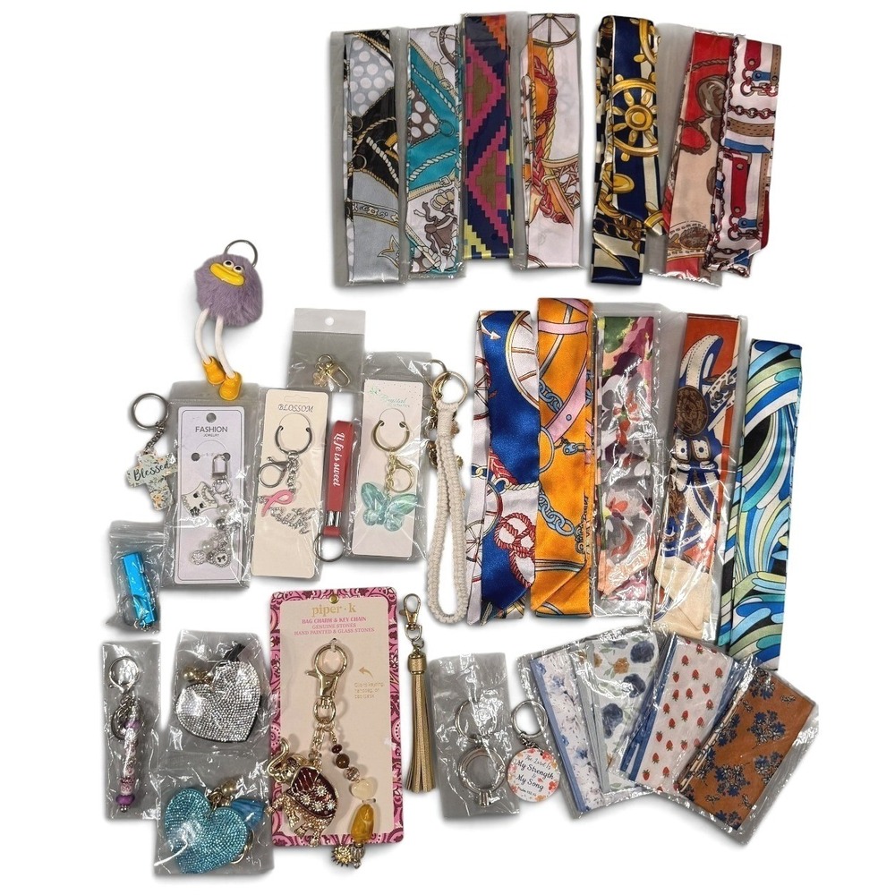 32 Pc Handbag Accessories Lot Twilly Scarves Bag Charms Keychains (#1)